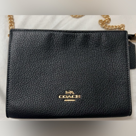 Brand new Crossbody Coach bag with gold hardware - Picture 3 of 4